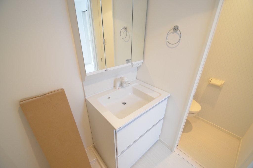 洗面設備　洗髪洗面化粧台