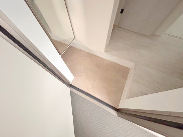 玄関　素敵な玄関は毎朝あなたを元気に送りだしてくれますよ。