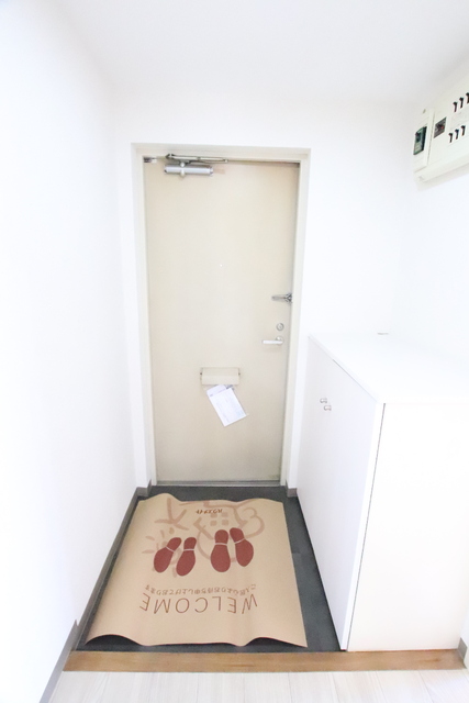 玄関　※同物件、別号室の為参考写真になります。