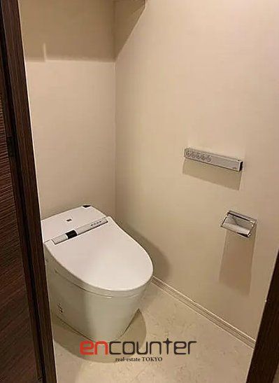 トイレ　※同マンション別室参考写真