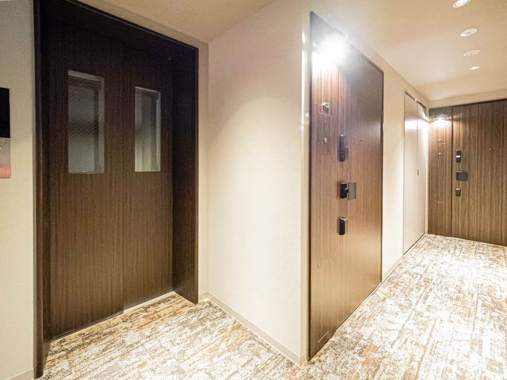 その他共有部分　エレベーターは各階制御のため、鍵がないと止まりません。