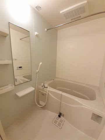 バス・シャワールーム　ゆったり過ごせるお風呂です