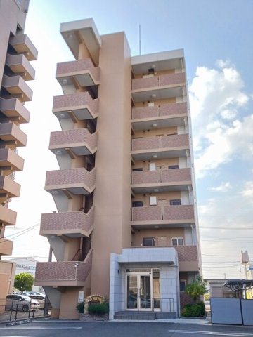 建物外観　外観は落ち着いています