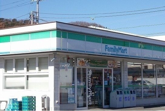 コンビニ　ファミリーマート沼津岡一色店（コンビニ）まで950m