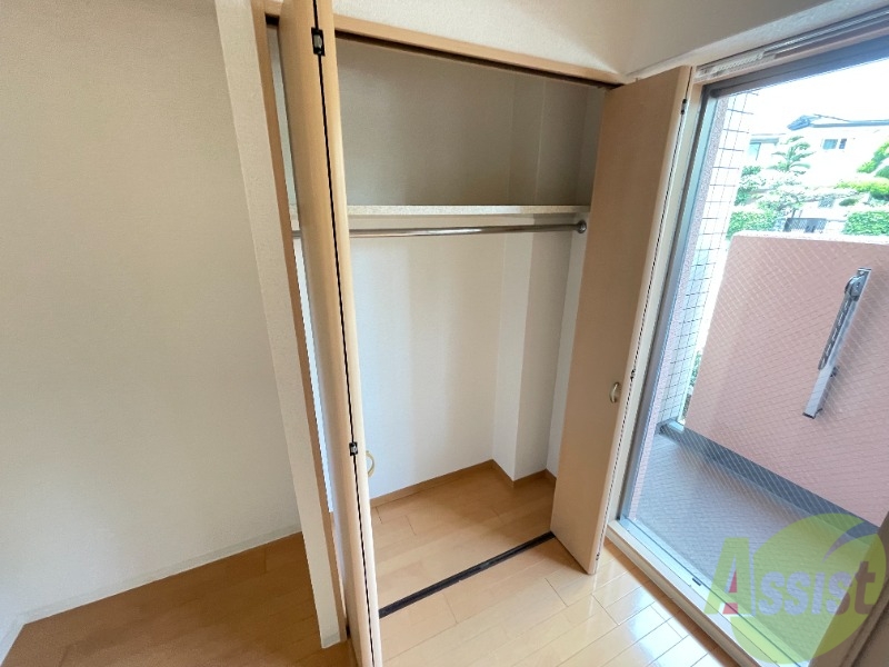 収納　ロングコートも掛けれます！！