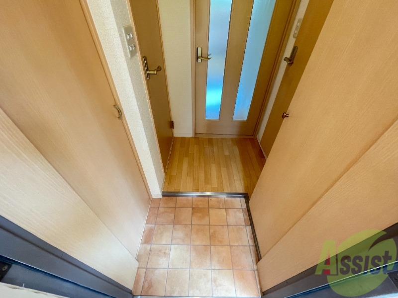 玄関　シューズボックスも棚もあって収納たっぷり！