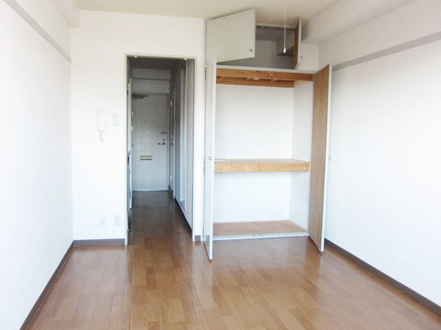 居室・リビング　☆フローリング☆