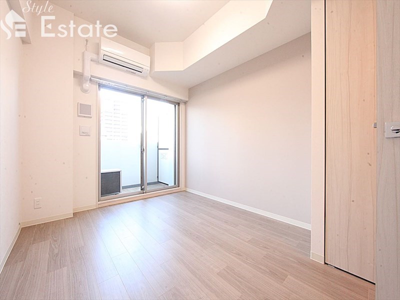 居室・リビング　内装