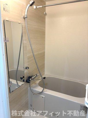 バス・シャワールーム　追い焚き機能付き