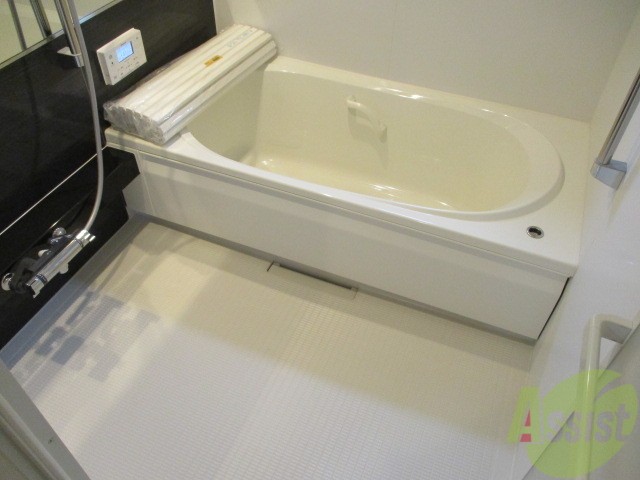 バス・シャワールーム　清潔なお風呂でゆったりできますね。