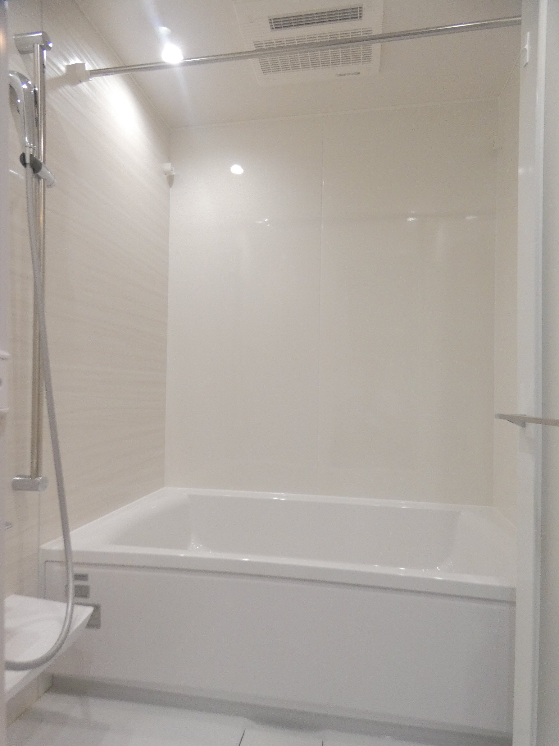 バス・シャワールーム　バス