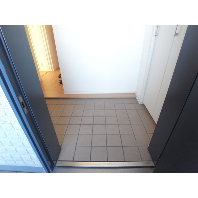 玄関　ゆとりある玄関