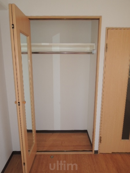 収納　違うお部屋の写真です。ご参考までに