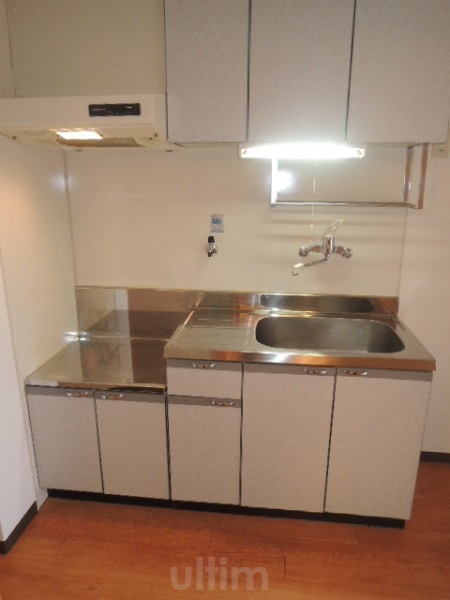 キッチン　違うお部屋の写真です。ご参考までに