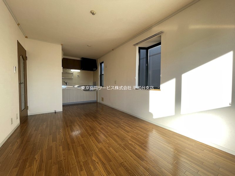 居室・リビング　DKです