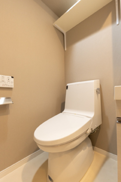 トイレ　※写真は同タイプ住戸です。