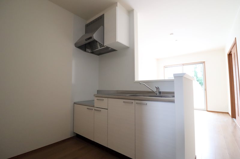 キッチン　対面型キッチンでコミュニケーションも取り易い。