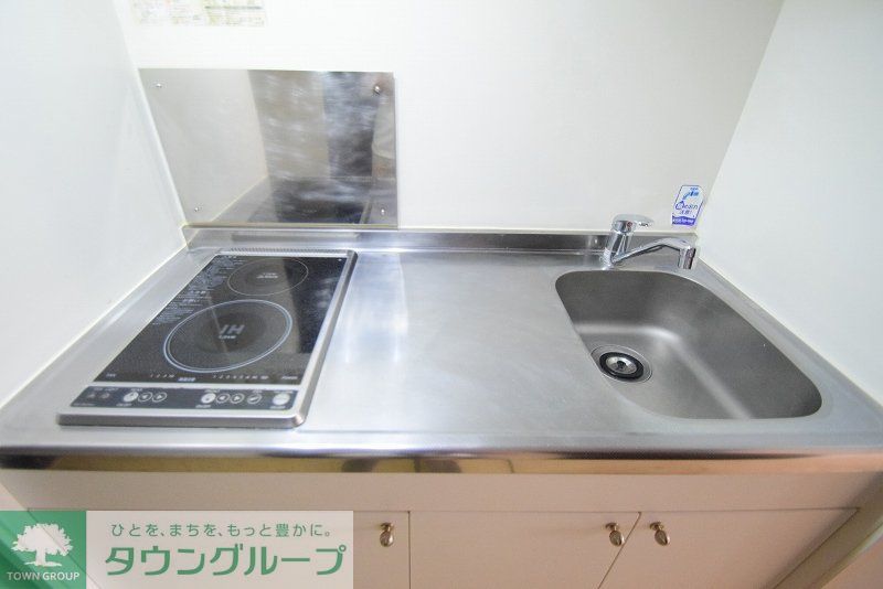 キッチン　仕様・設備は現況と異なる場合がございます