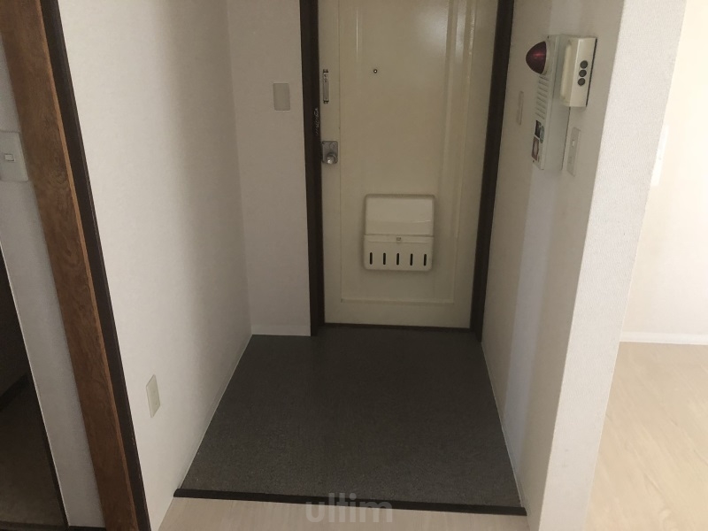 玄関　※別のお部屋のお写真です。御参考までに。
