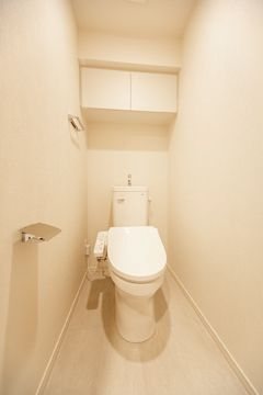 トイレ　※写真は同タイプ住戸です。