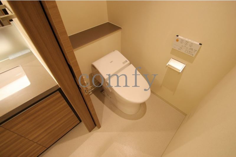 トイレ　ウォシュレット付きトイレ