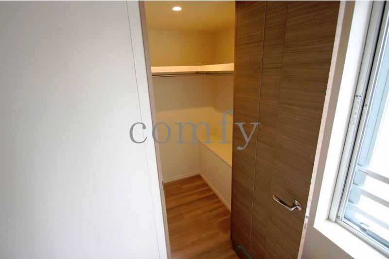 収納　ウォークインクローゼット