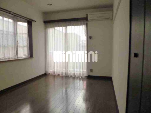 居室・リビング　２面採光