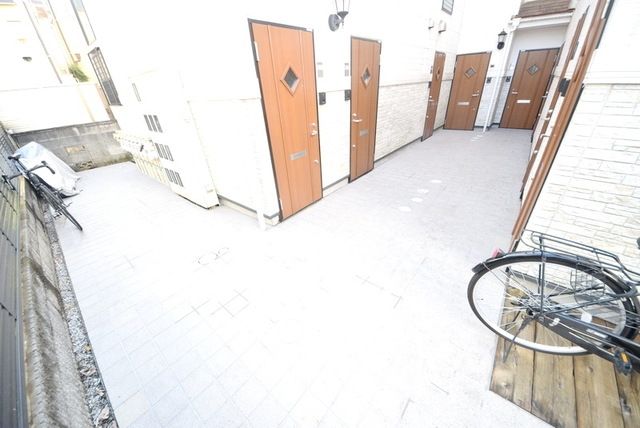 エントランス　★清潔感のある建物です★