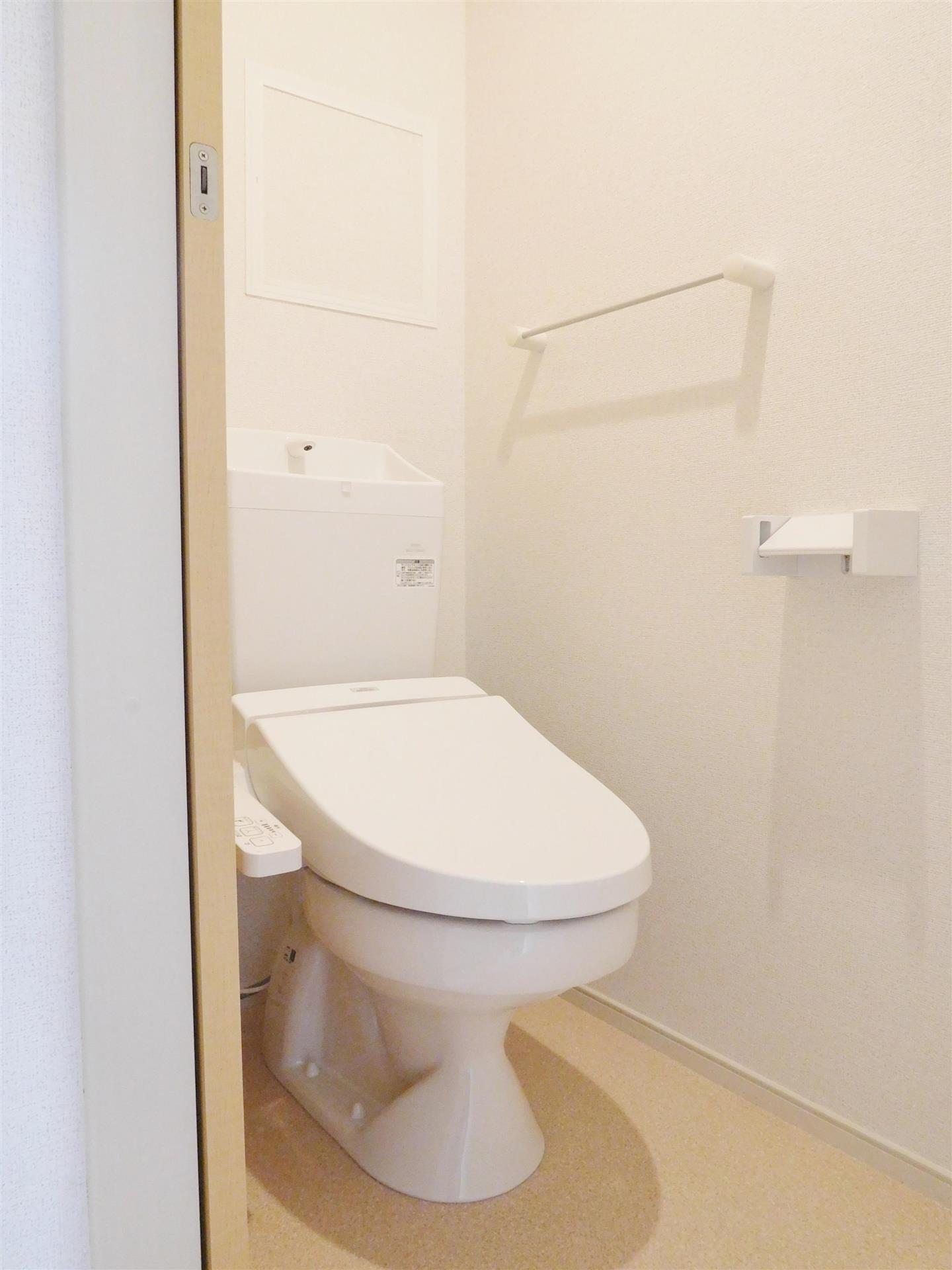 トイレ　※同タイプの別物件の写真です※