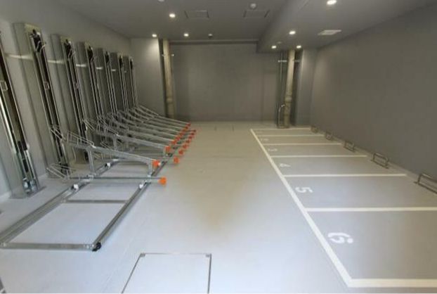 駐車場　駐輪場