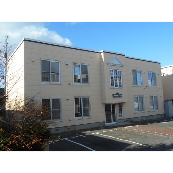 建物外観　落ち着いた雰囲気の外観です