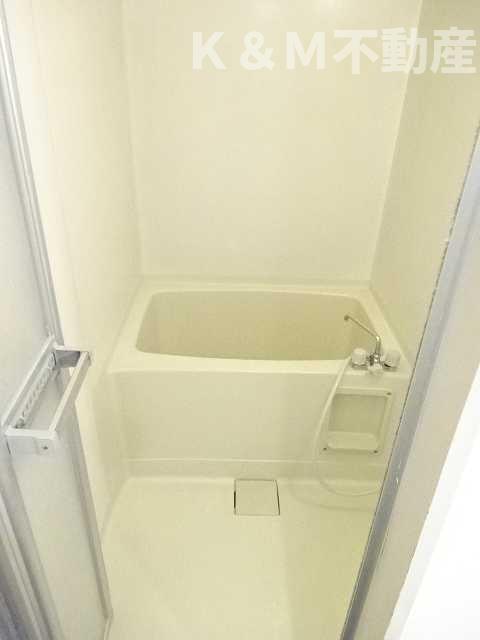 バス・シャワールーム　日々の疲れを癒すお風呂付です