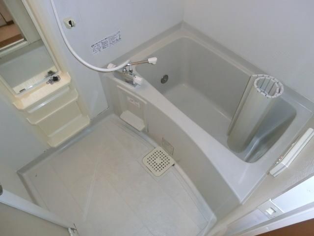 バス・シャワールーム　きれいなバスルーム