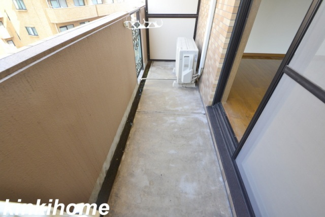 バルコニー　写真は別のお部屋です。※現況を優先※現況を優先ください