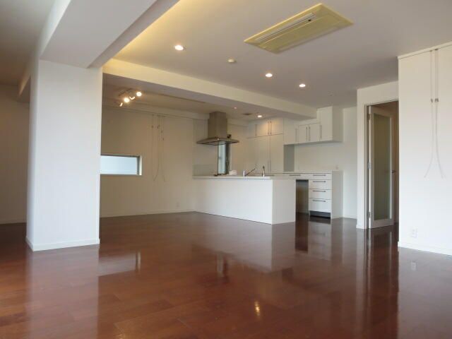 居室・リビング　※別部屋参考写真