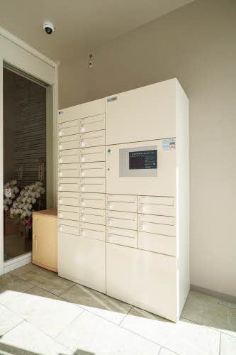 エントランス　宅配ボックス