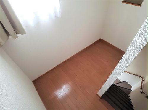 眺望　階段上倉庫