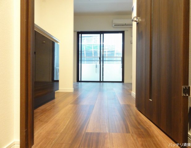 居室・リビング　※同型タイプ写真の為、現状優先。