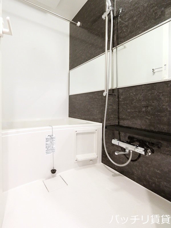 バス・シャワールーム　※同型タイプ写真の為、現状優先。
