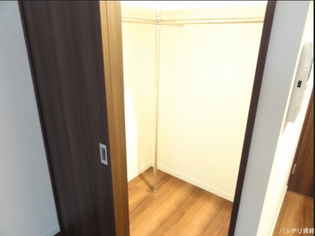 収納　※同型タイプ写真の為、現状優先。