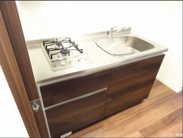 キッチン　※同型タイプ写真の為、現状優先。