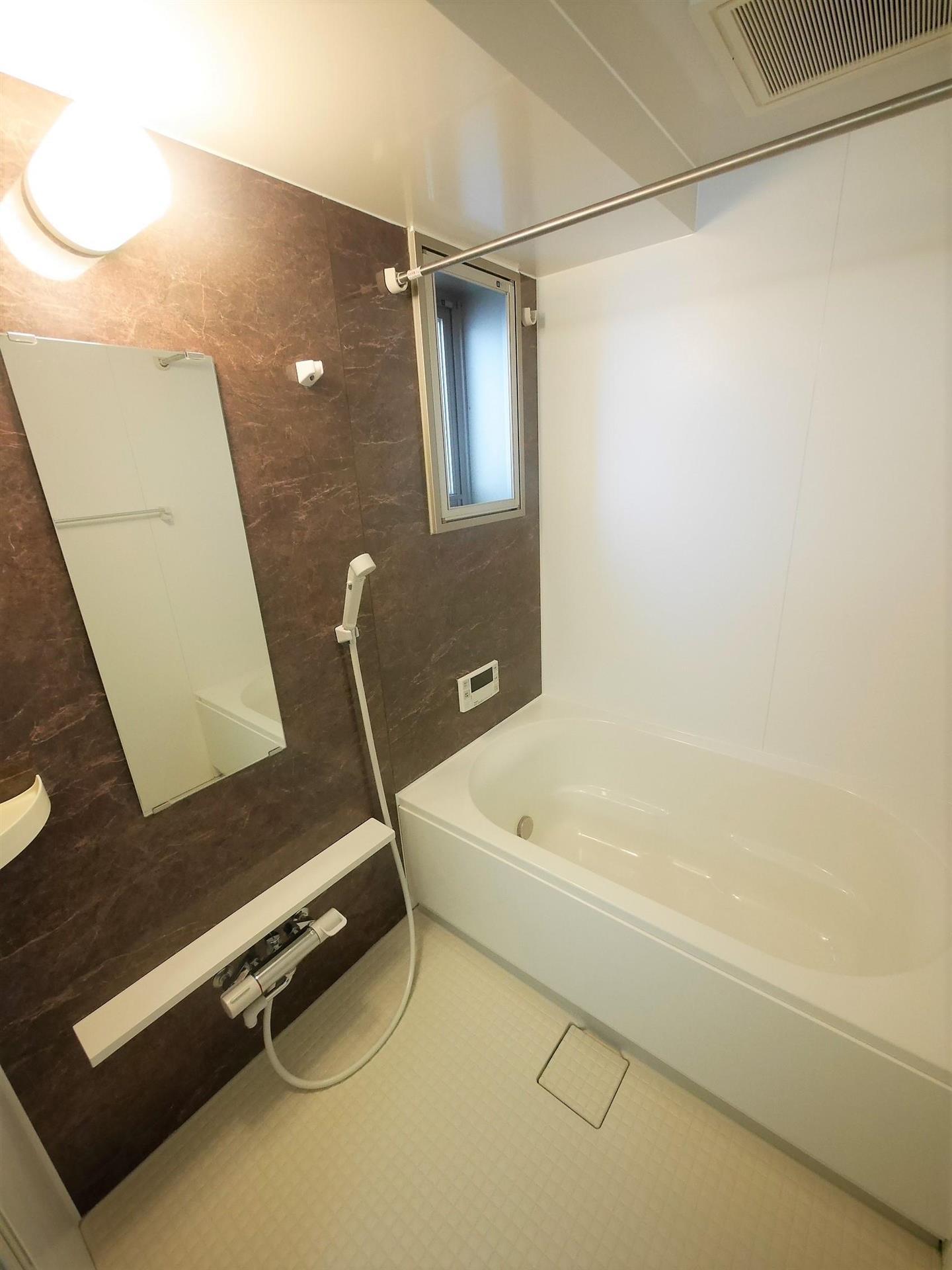 バス・シャワールーム　追炊き機能付いてます！