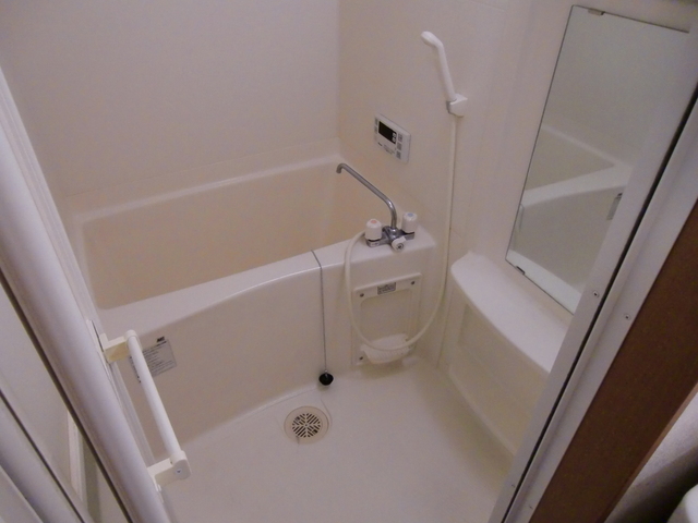 バス・シャワールーム　追焚給湯バス