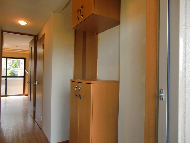 玄関　玄関ホール・下駄箱