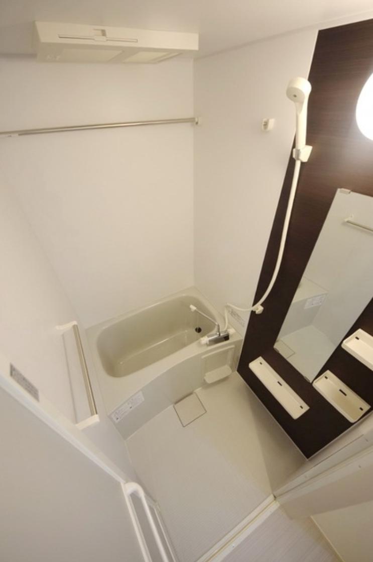 バス・シャワールーム　浴室