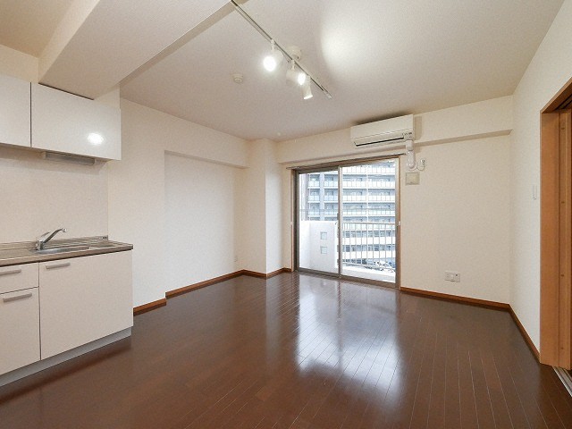 居室・リビング　ゆったり過ごせる居間です