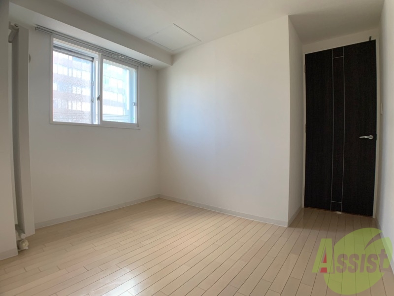 その他部屋・スペース　寝室です。こちらにも暖房がありますので冬もあったかです。