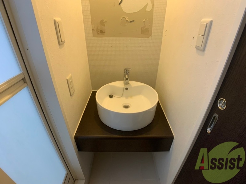 洗面設備　こちらに洗面台があります。朝の洗顔はこちらで。