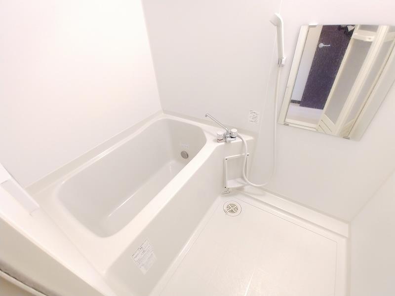 バス・シャワールーム　浴室乾燥機付き