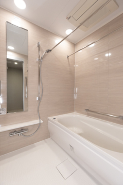 バス・シャワールーム　※写真は同タイプ住戸です。